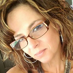 Meet your Posher, Jeanne